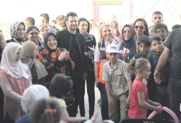 'Kim Milyoner Olmak İster?'in başarılı sunucusu Murat Yıldırım'dan Halep'te miniklere moral-1