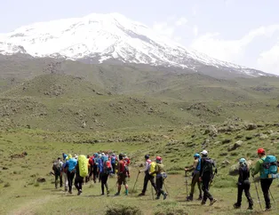 Dünyanın dört bir yanından yüzlerce kişi Ağrı'ya akın etti! Türkiye'nin en yüksek zirvesine zorlu yolculuk
