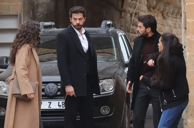 Hercai 24. yeni bölüm fragmanı: Elif gerçekleri itiraf ediyor! Hercai yeni bölümde neler olacak?