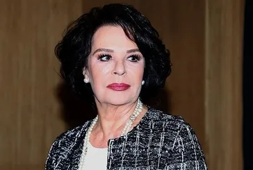 Ünlülerin bayram coşkusu