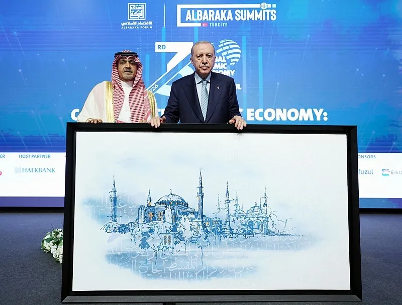 baskan-erdogandan-dunyaya-cagri-faiz-olan-yerde-bereket-olmaz-emlak-katilim-halka-arz-olacak-3-buyuk-banka-bir-1780669723574.jpeg Başkan Erdoğan'dan dünyaya çağrı: "Faiz olan yerde bereket olmaz" | Emlak Katılım halka arz olacak 3 büyük banka birleşecek-5