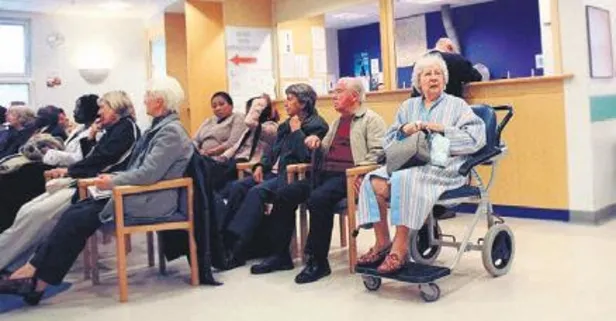 Avrupa'nın sağlık sistemi çöktü! Hastalar saatlerce ölümü bekliyor