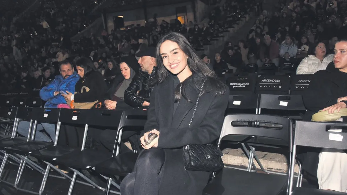Başarılı şarkıcı Elif Buse Doğan, Teoman hayranı çıktı