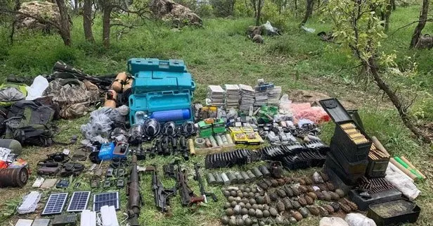 Milli Savunma Bakanlığı duyurdu: ’Pençe-Kilit’ bölgesinde teröristlerin silah ve mühimmatı imha ediliyor