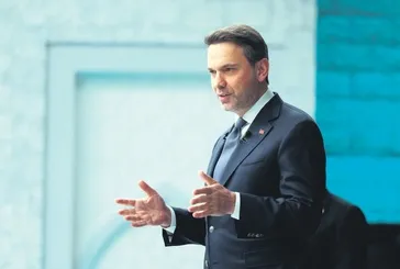 Bakan Bayraktar’dan enerjide kritik mesaj: Türkiye’yi ateş çemberine sokmayacağız