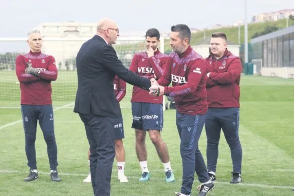 besiktasta-soke-eden-gedson-iddiasi-senol-gunes-1681952045557.jpeg Beşiktaş'ta şoke eden Gedson iddiası! Şenol Güneş...-9