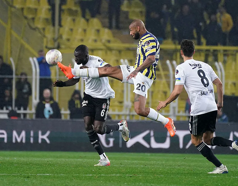 Spor yazarları Fenerbahçe - Beşiktaş derbisini değerlendirdi! İşte o yazılar - 4