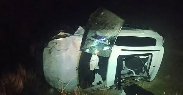 Erzincan’da şarampole devrilen araçtaki 3 kişi öldü, 2 kişi ağır yaralandı