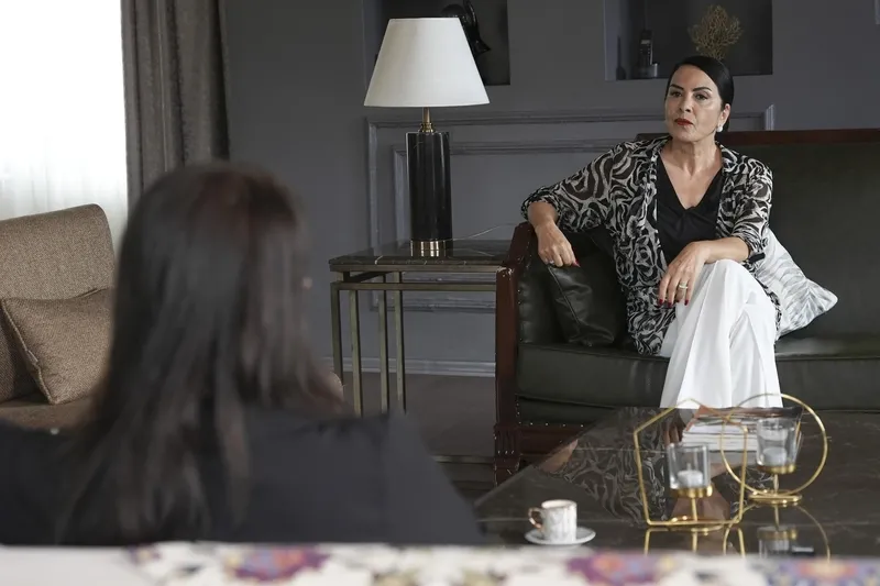 aldatmak-67-bolumde-heyecan-dorukta-yesimle-dundarin-iliskisi-ortaligi-karistiriyor-1714477295379.jpg Aldatmak 67. bölümde heyecan dorukta: Yeşim’le Dündar’ın ilişkisi ortalığı karıştırıyor!-2