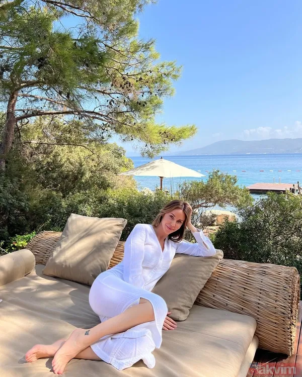Demet Şener’den deniz kenarında tatil pozları! Gören bir daha baktı! “Yazı bitmeden yakaladık” - 7