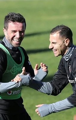 Belgeleri Aziz Yıldırım'da! Transferde hareketli günler