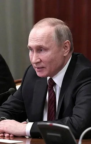 Putin yeni kabineyi onayladı