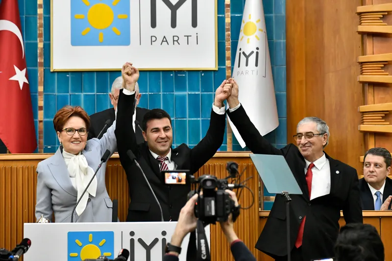 İYİ Parti'nin İstanbul'da aday çıkarması CHP yandaşlarını kudurttu! Merdan Yanardağ 'ihanet' dedi, İsmail Saymaz 'nasıl eleştirecek' diye sordu-2