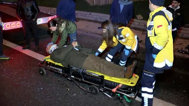 Son dakika: Ataşehir TEM Otoyolu'nda kaza: 4 yaralı-1