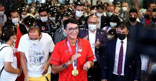 Olimpiyat şampiyonu milli okçu Mete Gazoz İstanbul’da