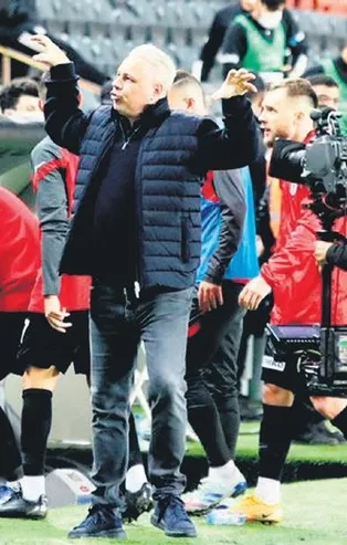 Marius Sumudica'dan Beşiktaşlıları çıldırtan poz