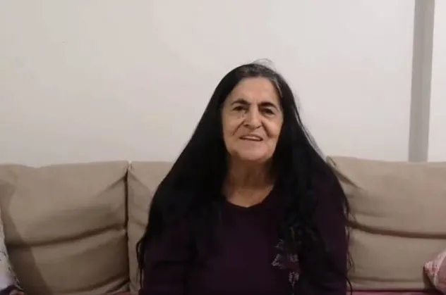 AK Parti rozeti takan Mehmet Ali Çelebi'nin annesi Rukiye Çelebi: Çok onurlandım, oğluma milli cepheye geçtiği için haklarımı helal ediyorum