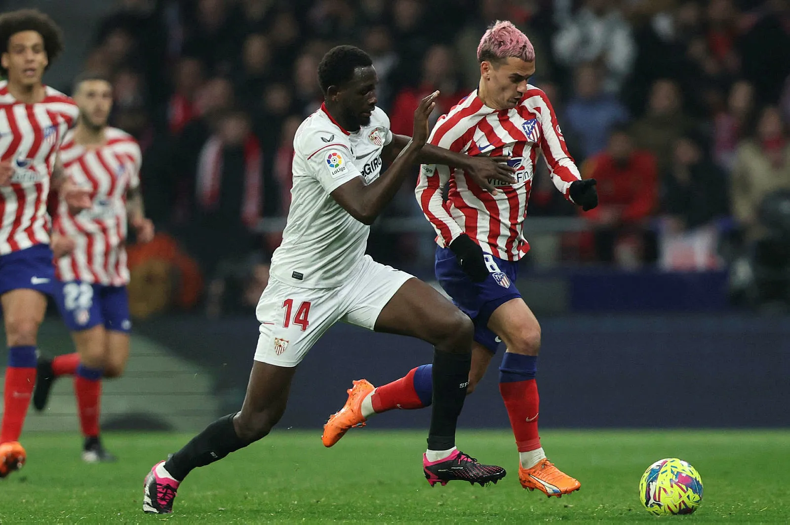 Fenerbahçe haberleri | Jorge Jesus'tan sürpriz karar! O isim Sevilla maçında 11'de - 14