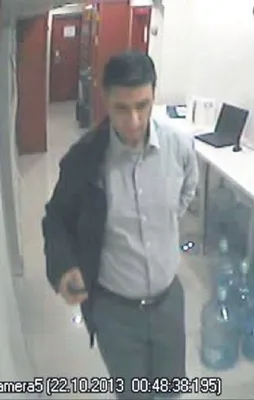 O polisler de kumpas belgelerini kaçırmış