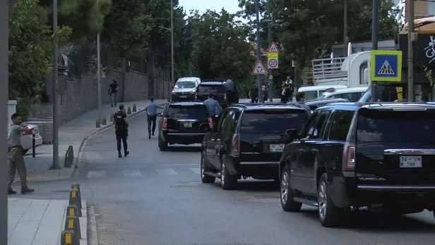 Başkan Erdoğan Üsküdar'da vatandaşlarla sohbet etti çocuklara oyuncak dağıttı-1