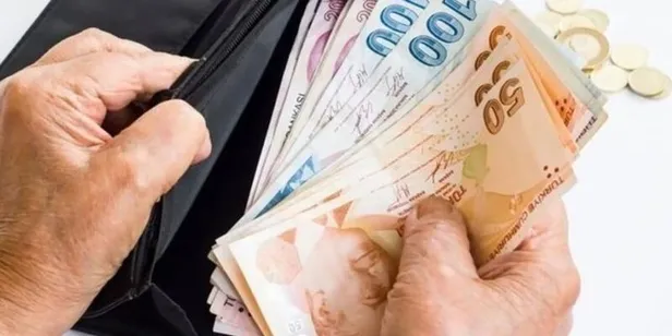 maaslar-yatti-mi-ocak-ayi-zamli-emekli-maasi-ucretleri-2021-ssk-ve-bag-kur-en-dusuk-emekli-maasi-ne-kadar-1610351064268.jpg