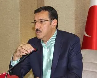 Bütün kurumlardan bir bir temizlenecekler