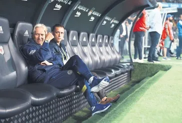 Kanarya Jesus’a teklife hazır