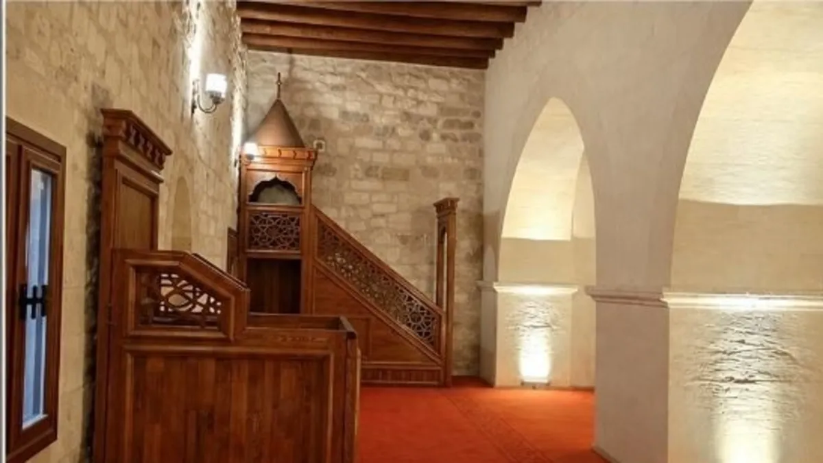Taşından minaresine her detayı yenilendi! Bakan Ersoy duyurdu: 6 cami cemaatine kavuşuyor
