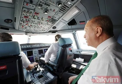 Rize-Artvin Havalimanı açılışından tarihi görüntüler! Erdoğan, uçağın kokpitinden havalimanını inceledi