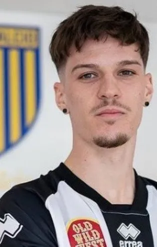 Rumen basınından bomba iddia: Galatasaray'da Fatih Terim Dennis Man'ı istiyor