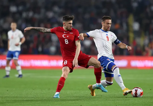 dorukhan-tokoz-icin-surpriz-iddia-real-betis-gundemine-aldi-1654941426625.jpg Dorukhan Toköz için sürpriz iddia! Real Betis gündemine aldı-5