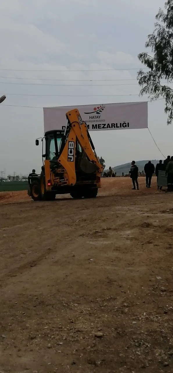 Hatay'da kirli provokasyon: Kemal Kılıçdaroğlu'nun ziyareti öncesi CHP'li belediye Türk bayraklarını indirdi-5