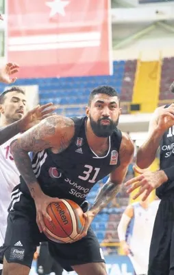 Kartal, Trabzon’u avladı