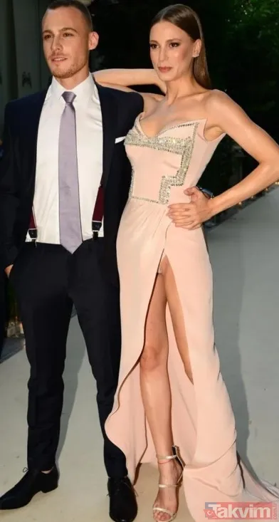 Transparan Serenay! Serenay Sarıkaya'yı gören ne tarafa bakacağını şaşırdı "Acele çıktı herhalde altını unutmuş" Burak Deniz hayran hayran izledi - 44