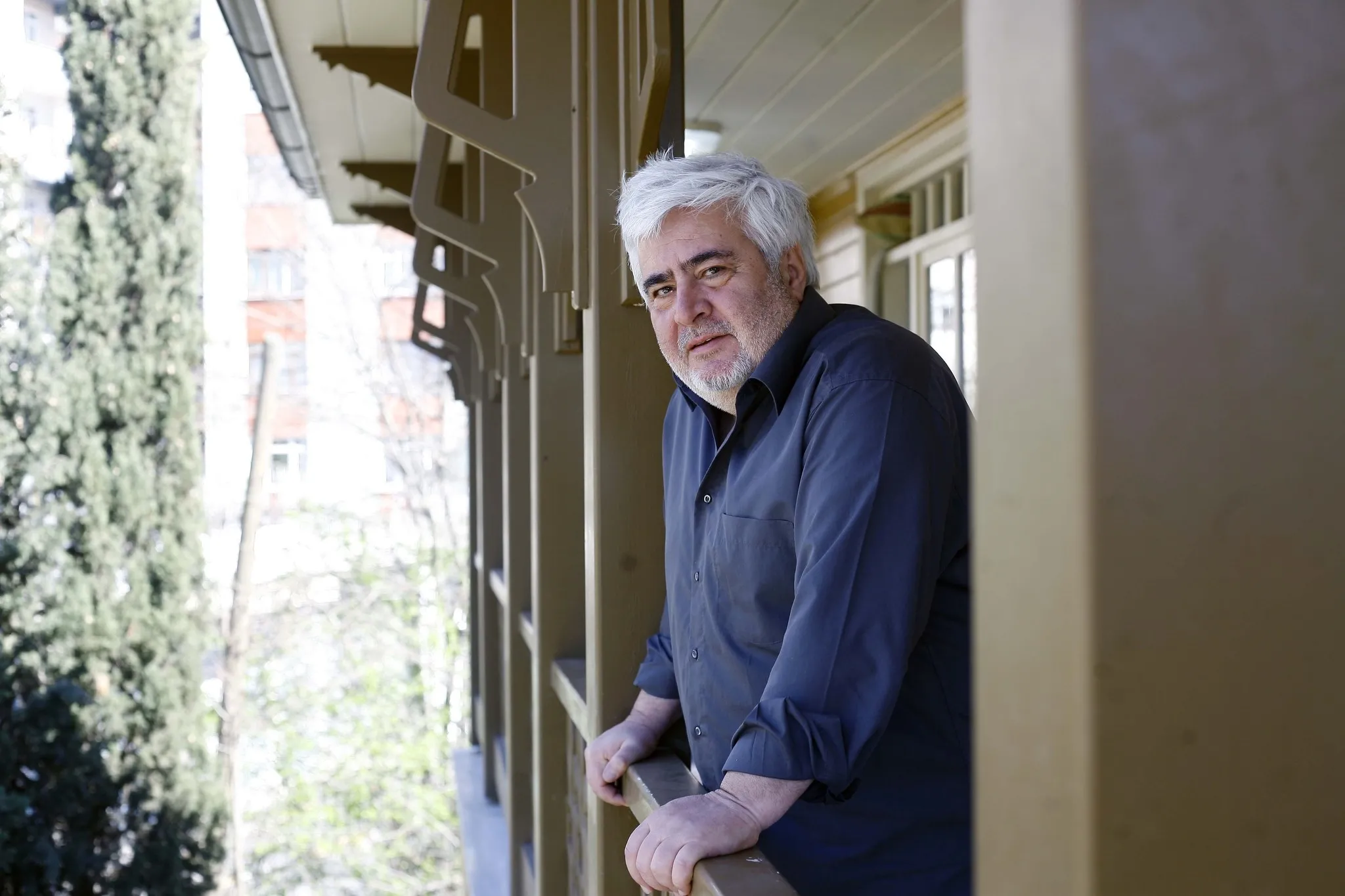 Kağıt üzerinde hala evliler! Uğur Yücel'in 42 yıllık eşi bakın hangi oyuncu çıktı! - 17