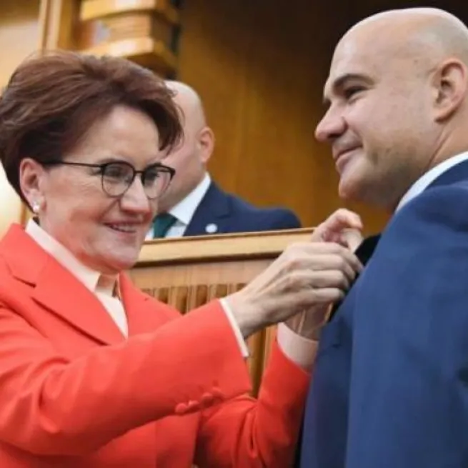 İYİ Parti yerel seçimlerde CHPsiz yol alacak! Akşenerin başdanışmanı Turhan Çömezden masayı dağıtan açıklama