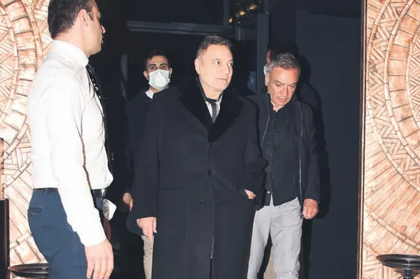 1645560427249.jpg Mehmet Ali Erbil ve Tuğba Coşkun oğulları Ali Sadi için buluştu! 'Malum ortamlar tehlikeli'-2