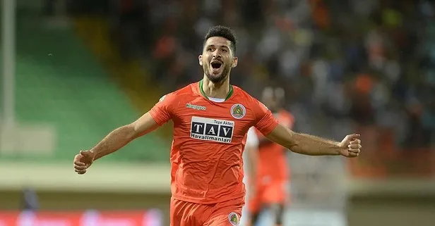 Son dakika: Emre Akbaba Galatasaray'da