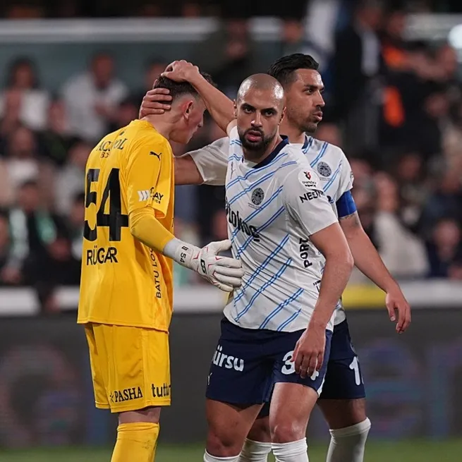 Amrabat zirvede