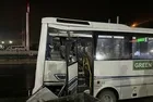 Bursa'da tur otobüsü aydınlatma direğine çarptı: 10 yaralı