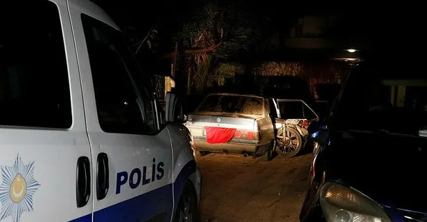 Adana'nın Seyhan ilçesinde hırsızlık şüphelileri kovalamaca sonucu yakalandı