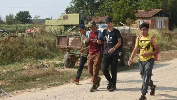 yunanistandan-multecilere-irkcilik-afganlari-kovup-ukraynalilari-aldilar-1649659811254.jpeg Yunanistan'dan mültecilere ırkçılık! Afganları kovup Ukraynalıları aldılar-6