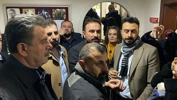 1673276070412.jpeg CHP'de koltuk kavgası! İl Teşkilatı seçiminde olay çıktı yeni başkan istifaya çağrıldı-2