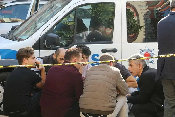 Antalya'da 4 kişilik aile ölü bulundu; siyanür bulgusuna rastlandı-1