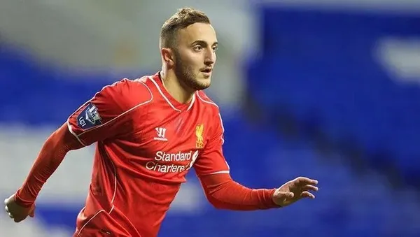 Liverpool forması bile giydi! Türk asıllı futbolcu Samed Yeşil artık fabrika işçisi-4