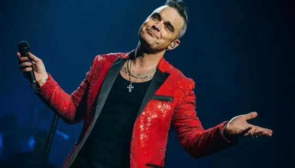 dunyaca-unlu-yildiz-robbie-williams-bodrumda-sahneye-cikacak-unlu-sarkiciyi-en-onde-izlemenin-bedeli-dudak-ucu-1690922003903.jpeg