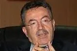 Siyasiler üniversitelere gitmesin