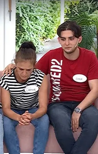Esra Erol gözyaşlarına hakim olamadı! Ömer ile Emre 20 yıl sonra annelerine kavuştu o anlar tüyleri diken diken etti