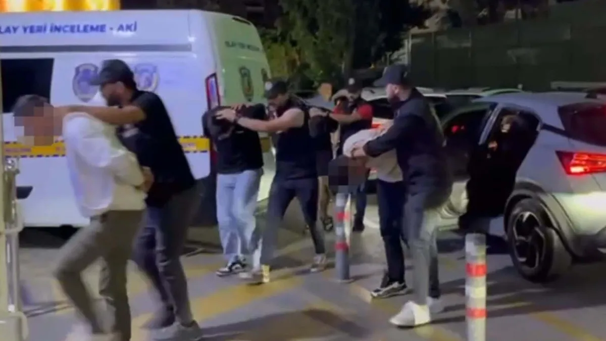 Göztepe taraftar grupları içindeki çetelere operasyon: 51 tutuklama