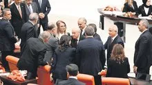 MHP lideri Devlet Bahçeli DEM parti ile neden tokalaştı